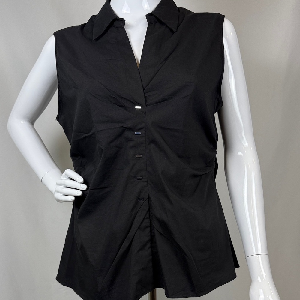 Philosophy Elegant Black Button-Front Blouse